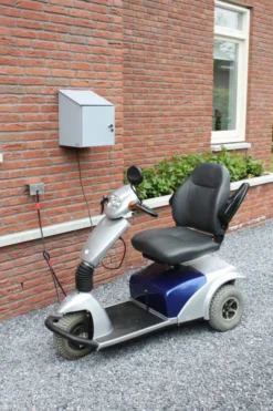 AQladerkast